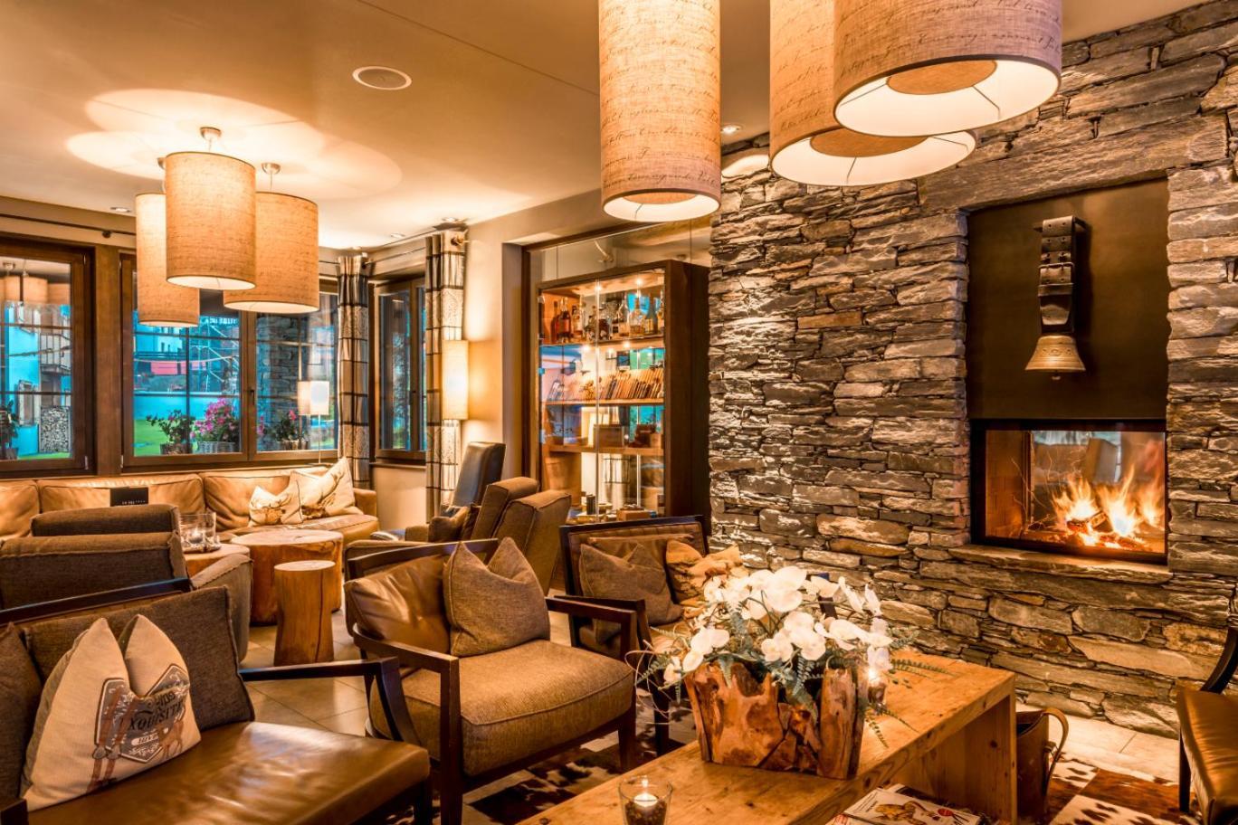 La Val Hotel & Spa Breíl Eksteriør billede