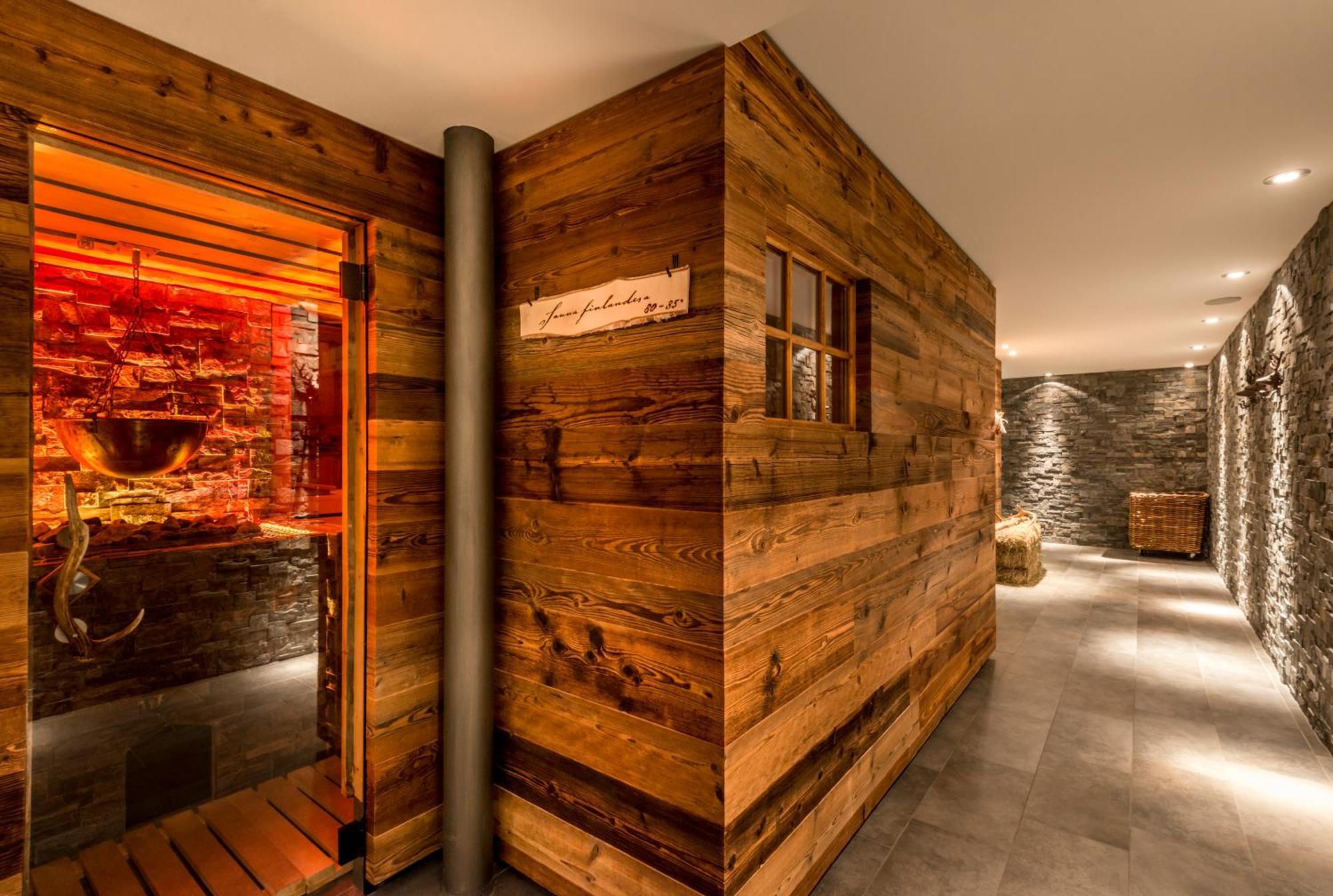 La Val Hotel & Spa Breíl Eksteriør billede